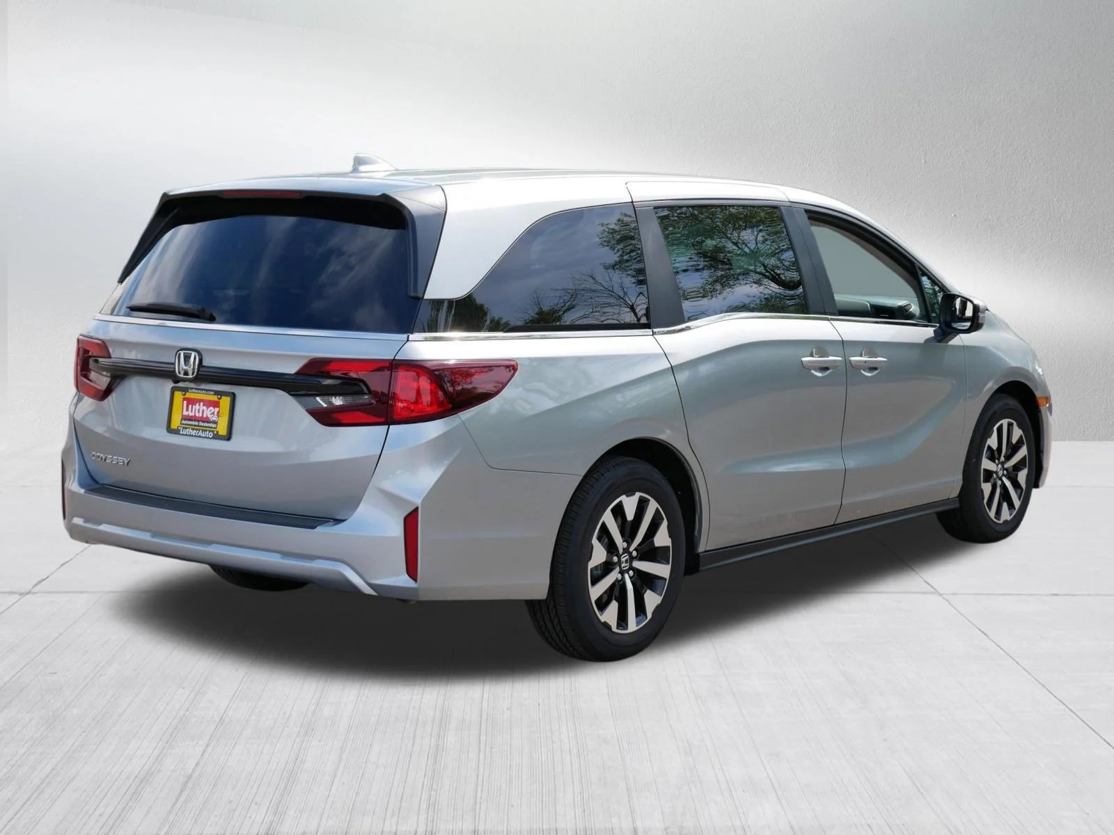 2026 Honda Odyssey EX-L - Photo 7