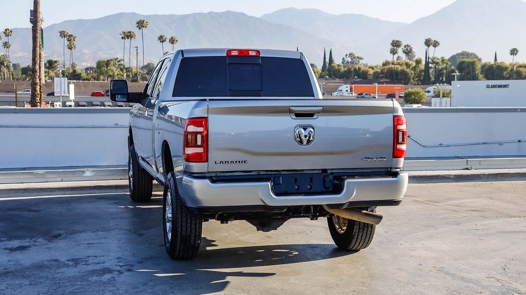 Used 2024 Billet Silver Metallic Ram Laramie image 7