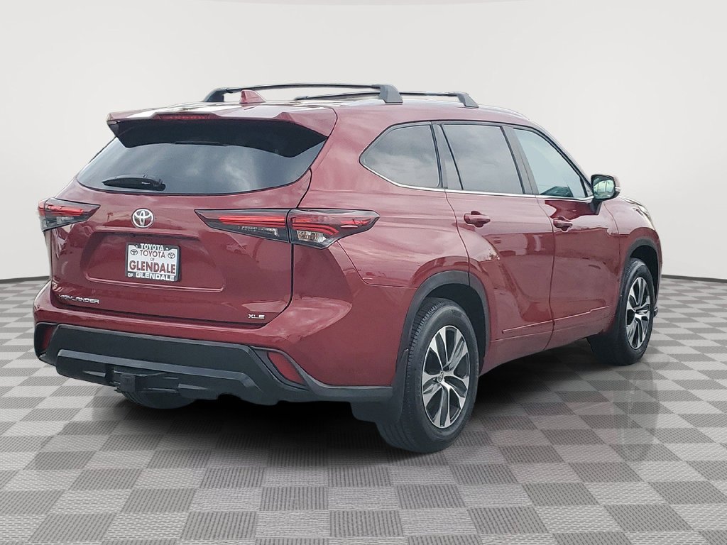 Certified Used 2025 Burgundy Toyota XLE image 4