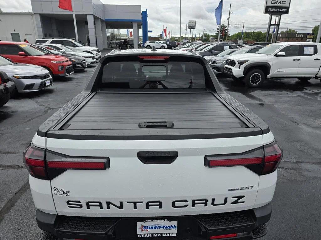 Used 2022 Ice White Hyundai SEL Premium image 19