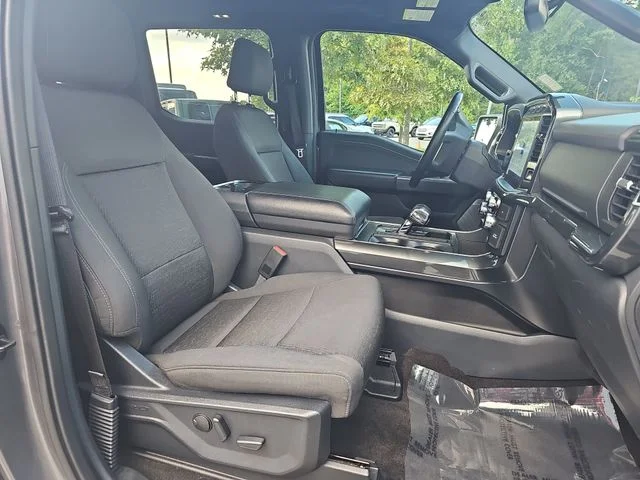 Used 2022 Gray Ford XLT image 10