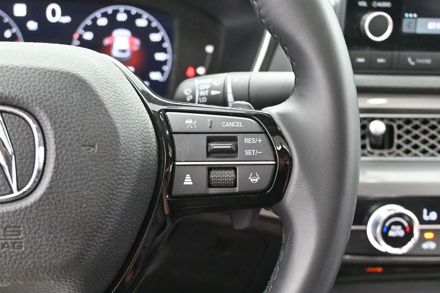 Used 2023 Liquid Carbon Metallic Acura Base image 15