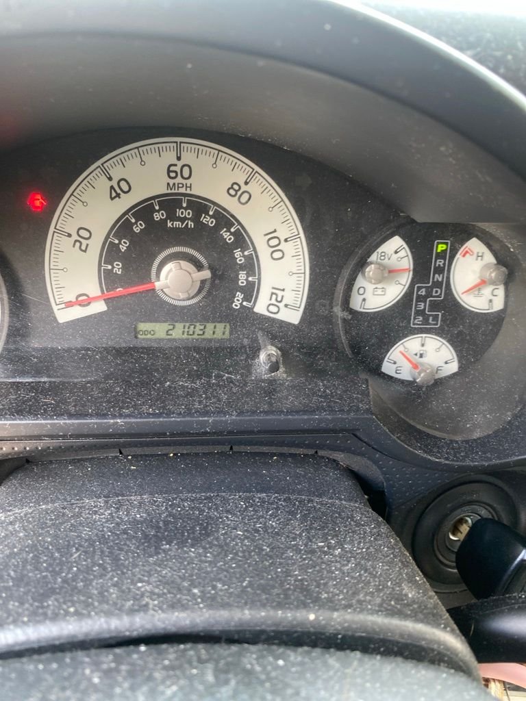 Used 2010 Brick Toyota Base image 3