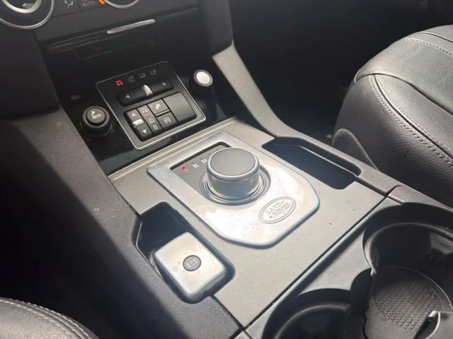 Used 2016  Land Rover HSE image 8