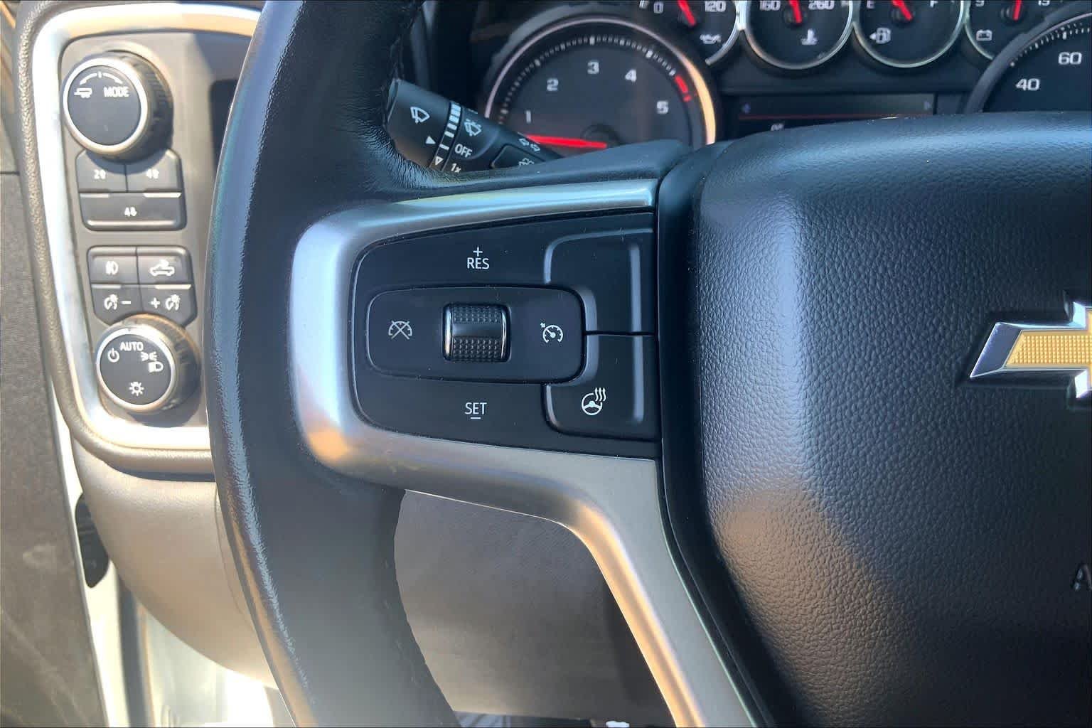 Used 2022 Summit White Chevrolet LT image 24