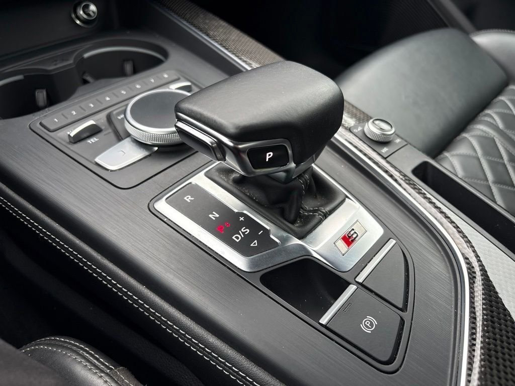 Used 2019  Audi Premium Plus image 14
