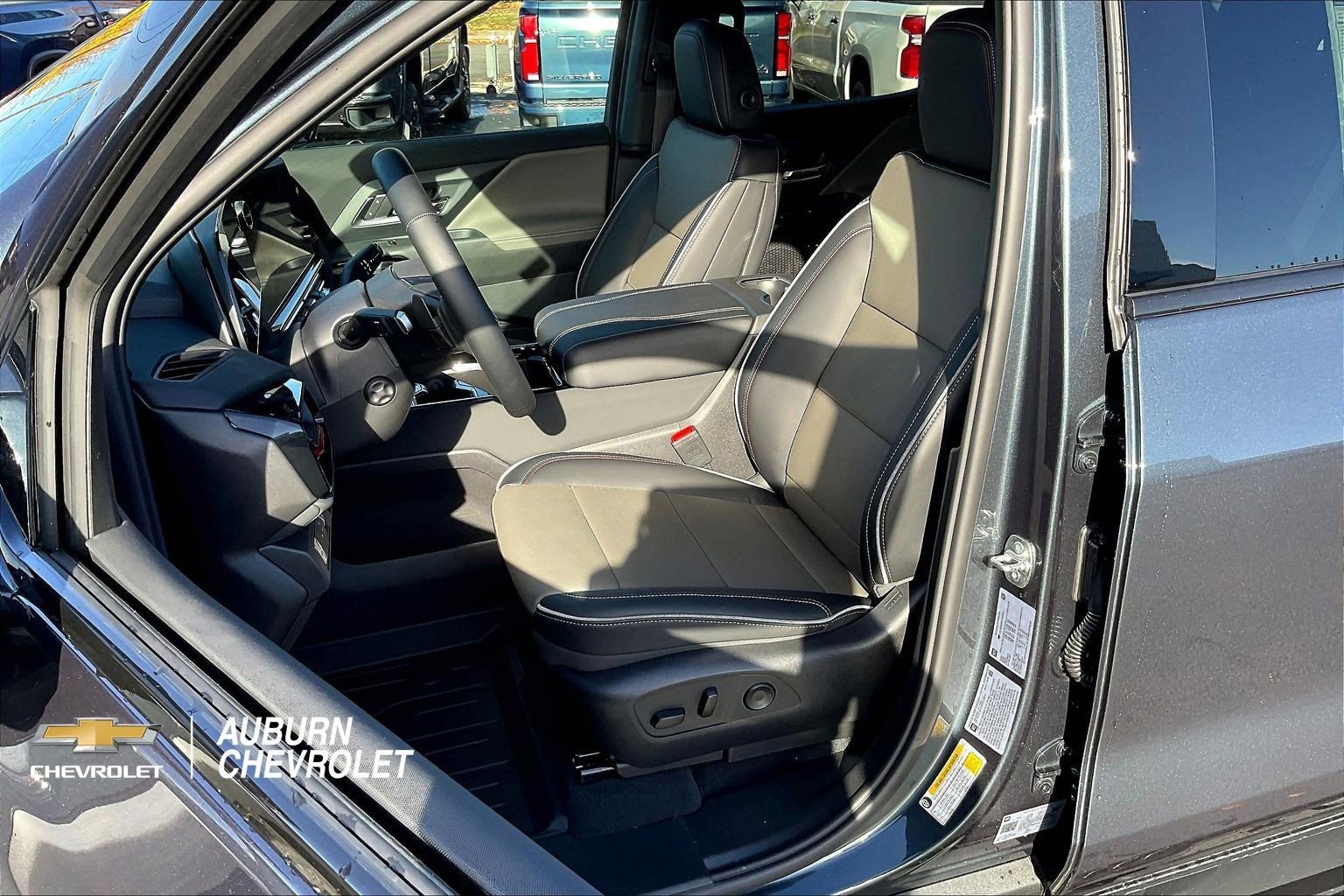 2026 Chevrolet Silverado EV Trail Boss - Photo 9