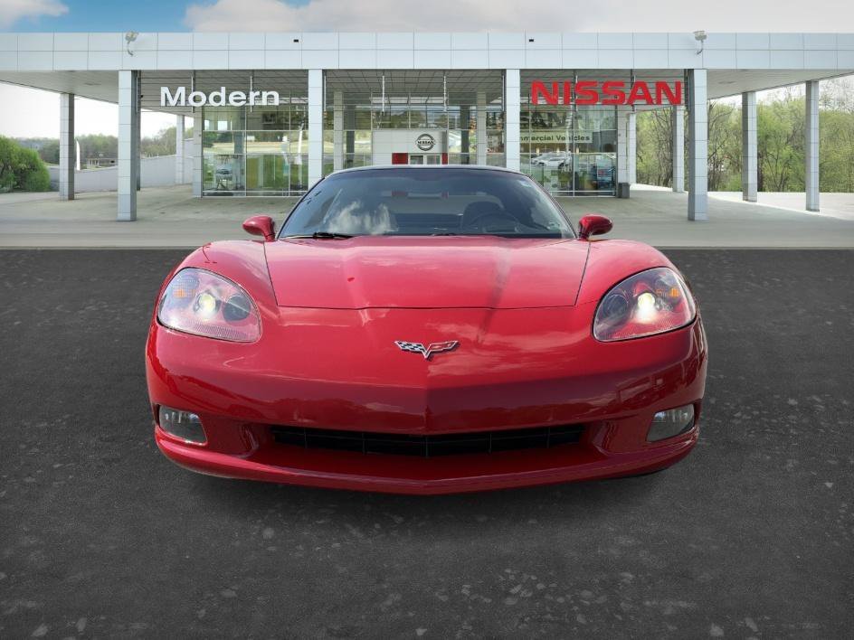 Used 2005 Victory Red Chevrolet Base image 8