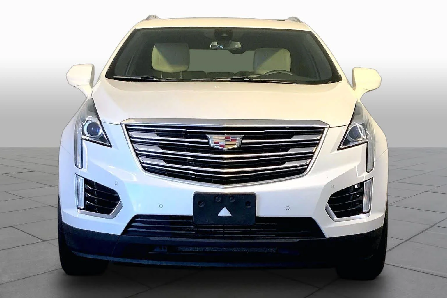 Pre-Owned 2017 Cadillac XT5 Luxury AWD