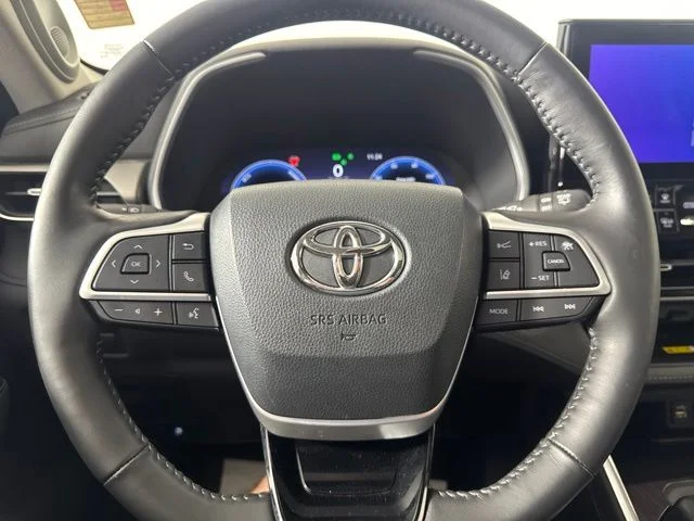 Used 2023 Pearl Toyota Limited image 20
