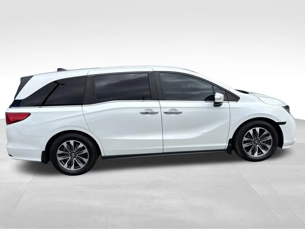 Used 2022 White Honda EX-L image 6