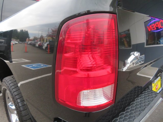 Used 2015 Black Forest Green Pearlcoat Ram Big Horn image 33