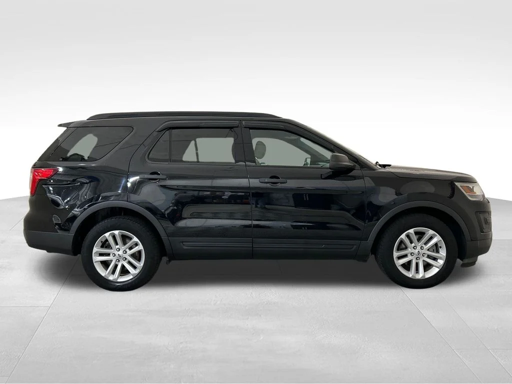 Used 2017 Black Ford Base image 7