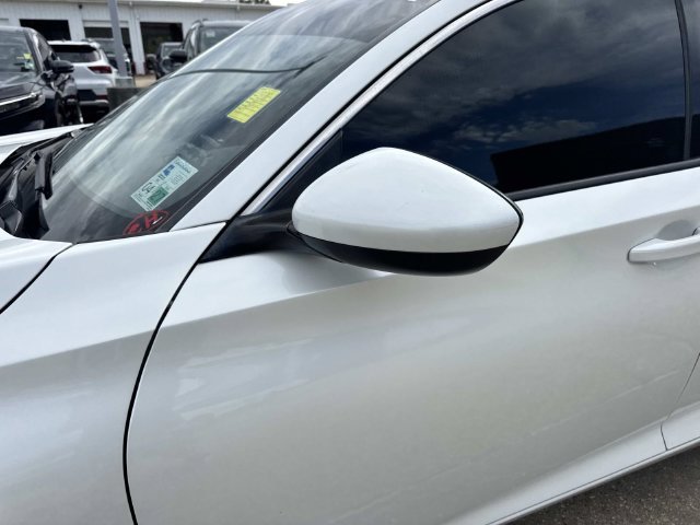 Used 2020  Honda Sport image 10