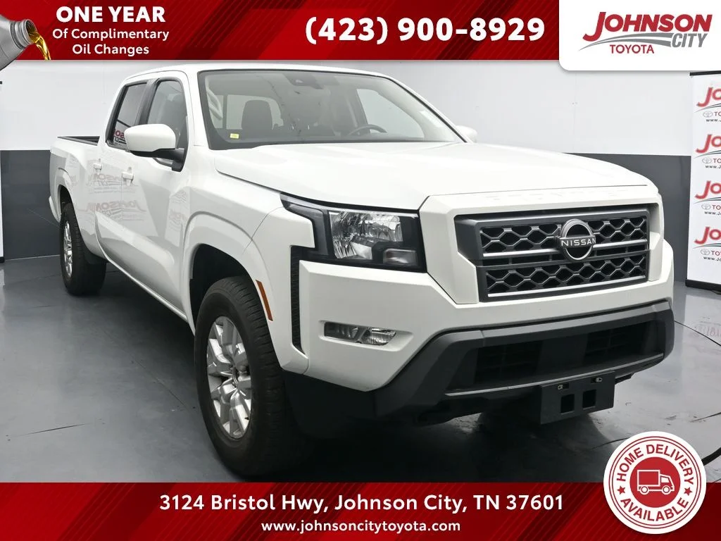 2022 Nissan Frontier SV Crew Cab 4X4 LWB's photo