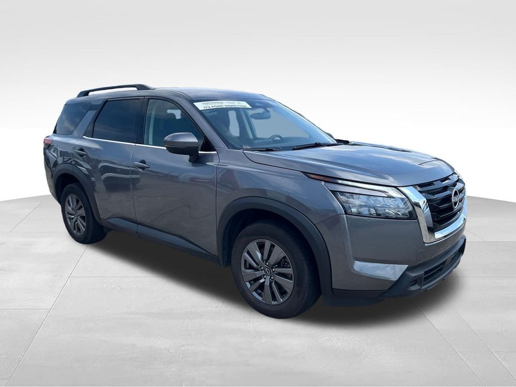 Used 2024 Gray Nissan SV image 7