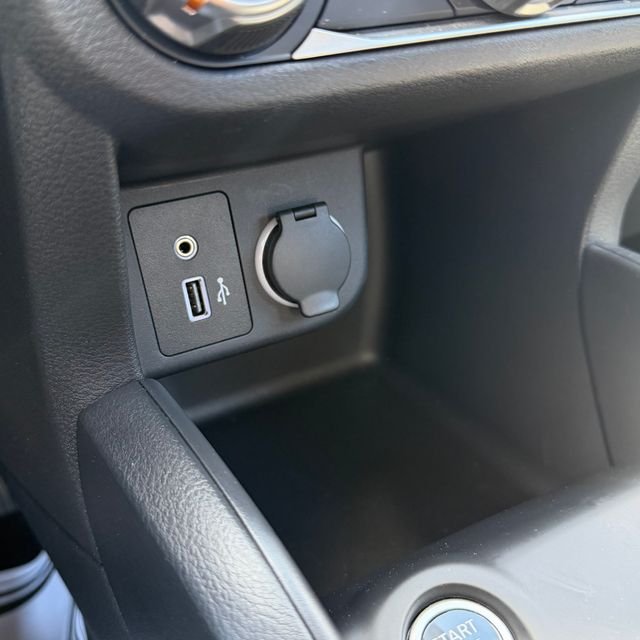Used 2025 White Nissan S image 21