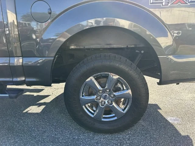 Used 2020 Gray Ford XLT image 10