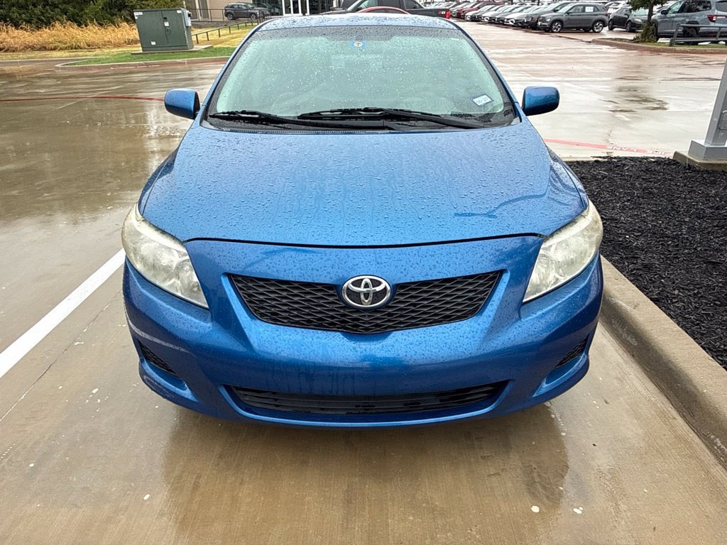 Used 2010 Blue Toyota  image 2