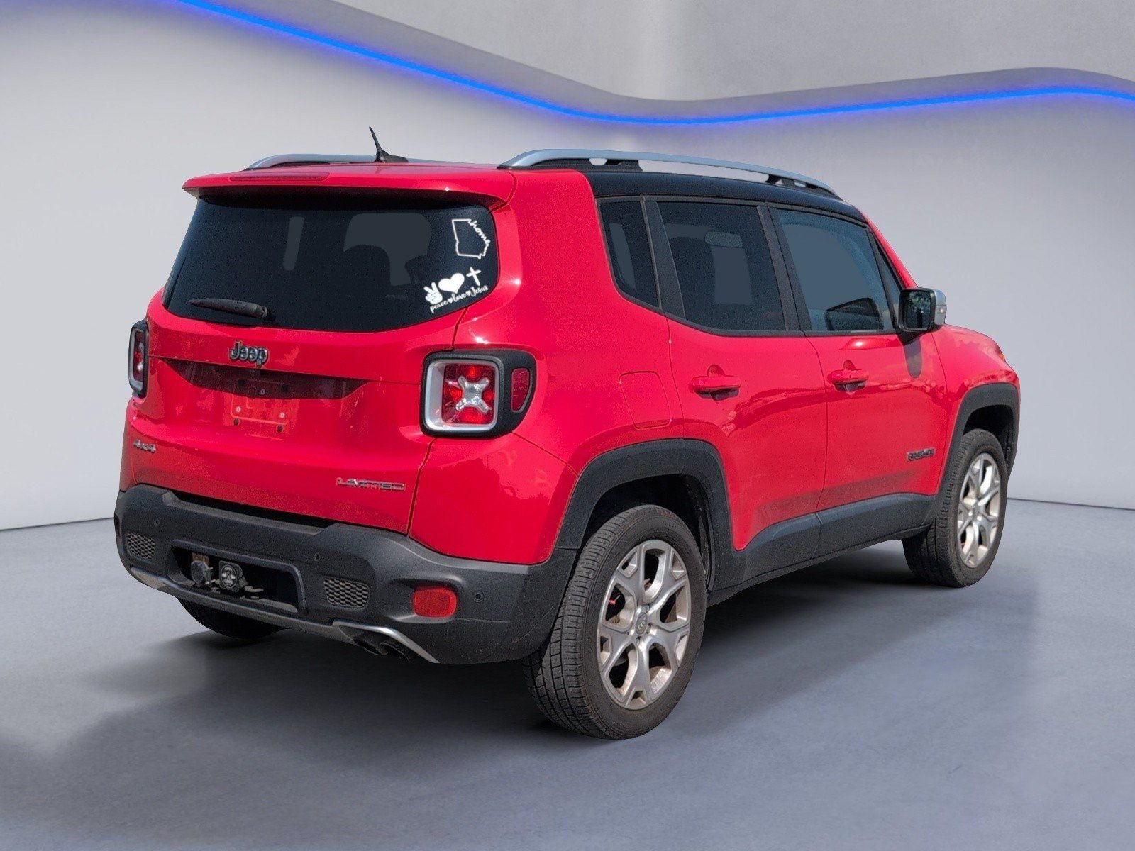 Used 2017 Red Jeep Limited image 3