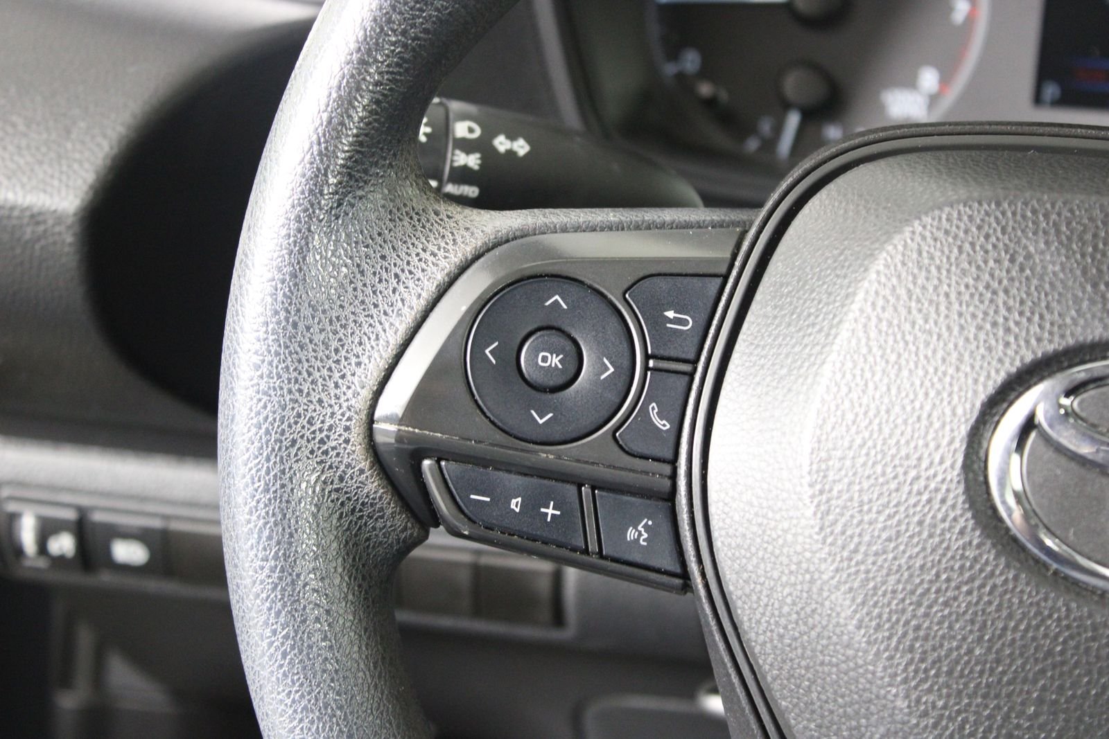 Used 2023 Gray Toyota LE image 16