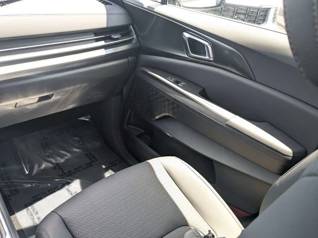 New 2026 Snow White Pearl Kia SX Prestige image 18