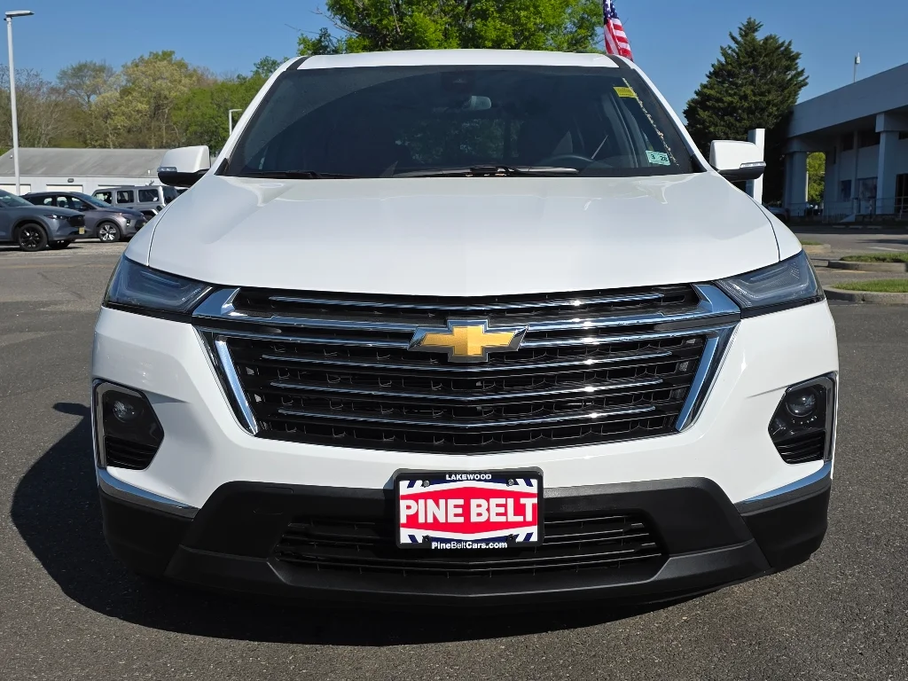 Used 2023 Summit White Chevrolet LT image 10