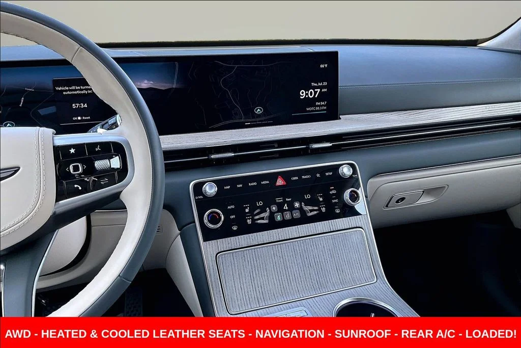 Used 2025 Silver Genesis 3.5T Prestige image 9