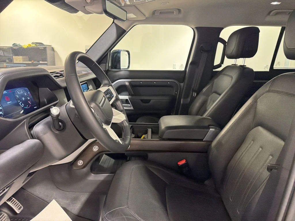 Used 2020 Eiger Gray Metallic Land Rover HSE image 11