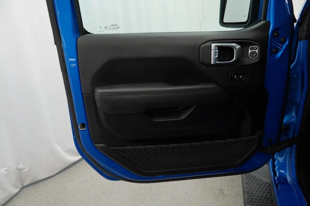 Used 2023 Blue Jeep High Altitude 4xe image 41