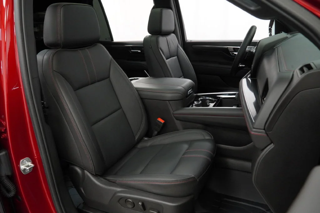 2025 Chevrolet Tahoe RST - Photo 34