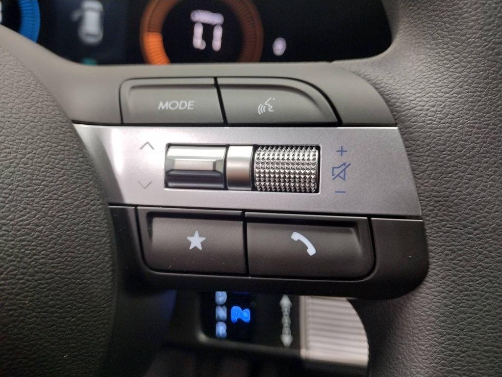New 2026 White Pearl Hyundai Blue SE image 29