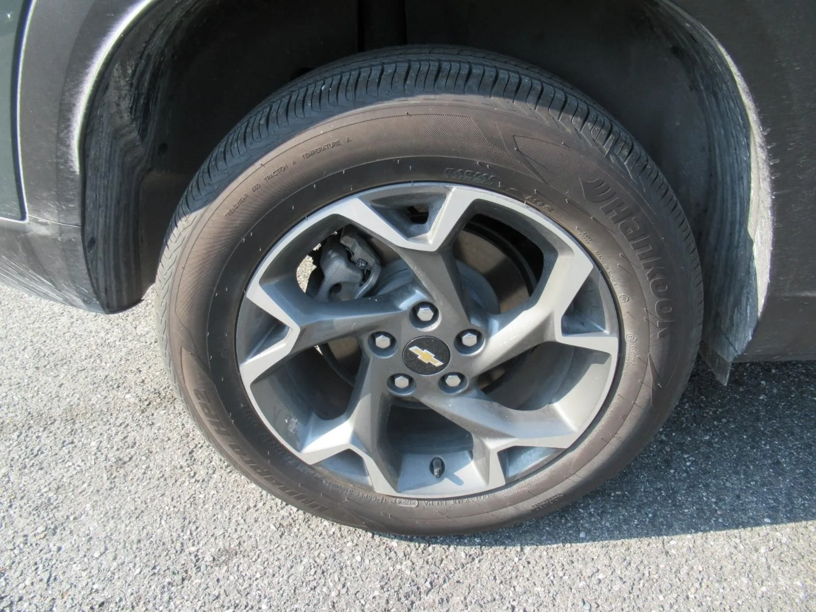 Used 2025 Gray Chevrolet LT image 5