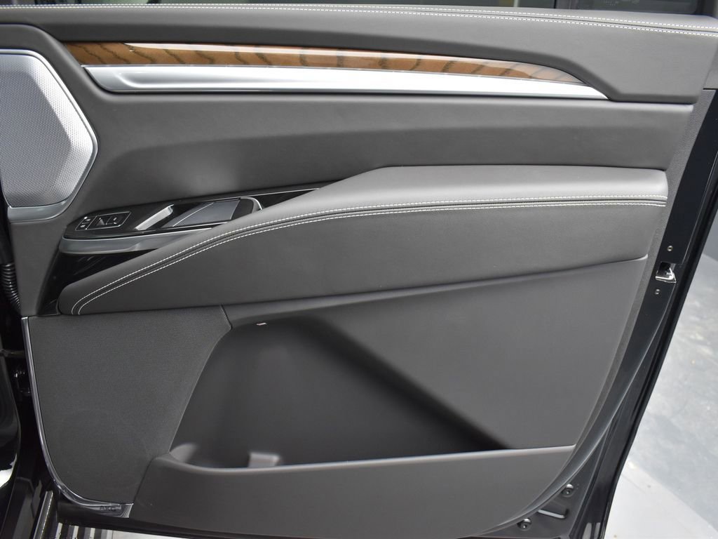 2026 CADILLAC ESCALADE ESV - Image 33