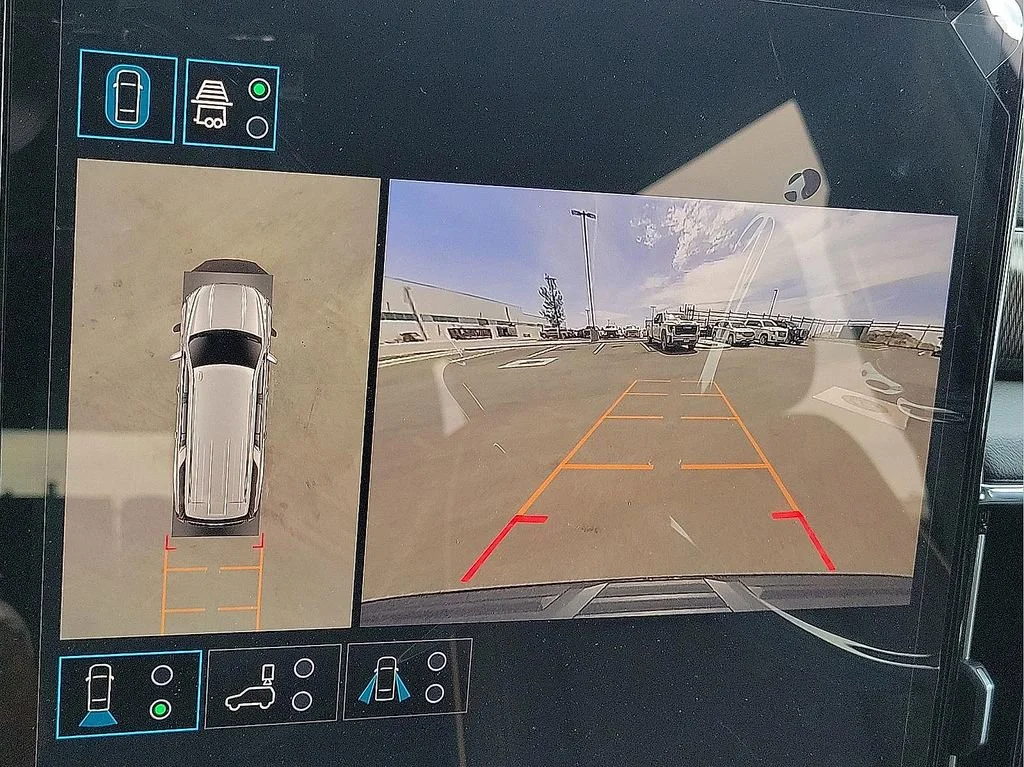2026 GMC Yukon XL Elevation - Photo 18