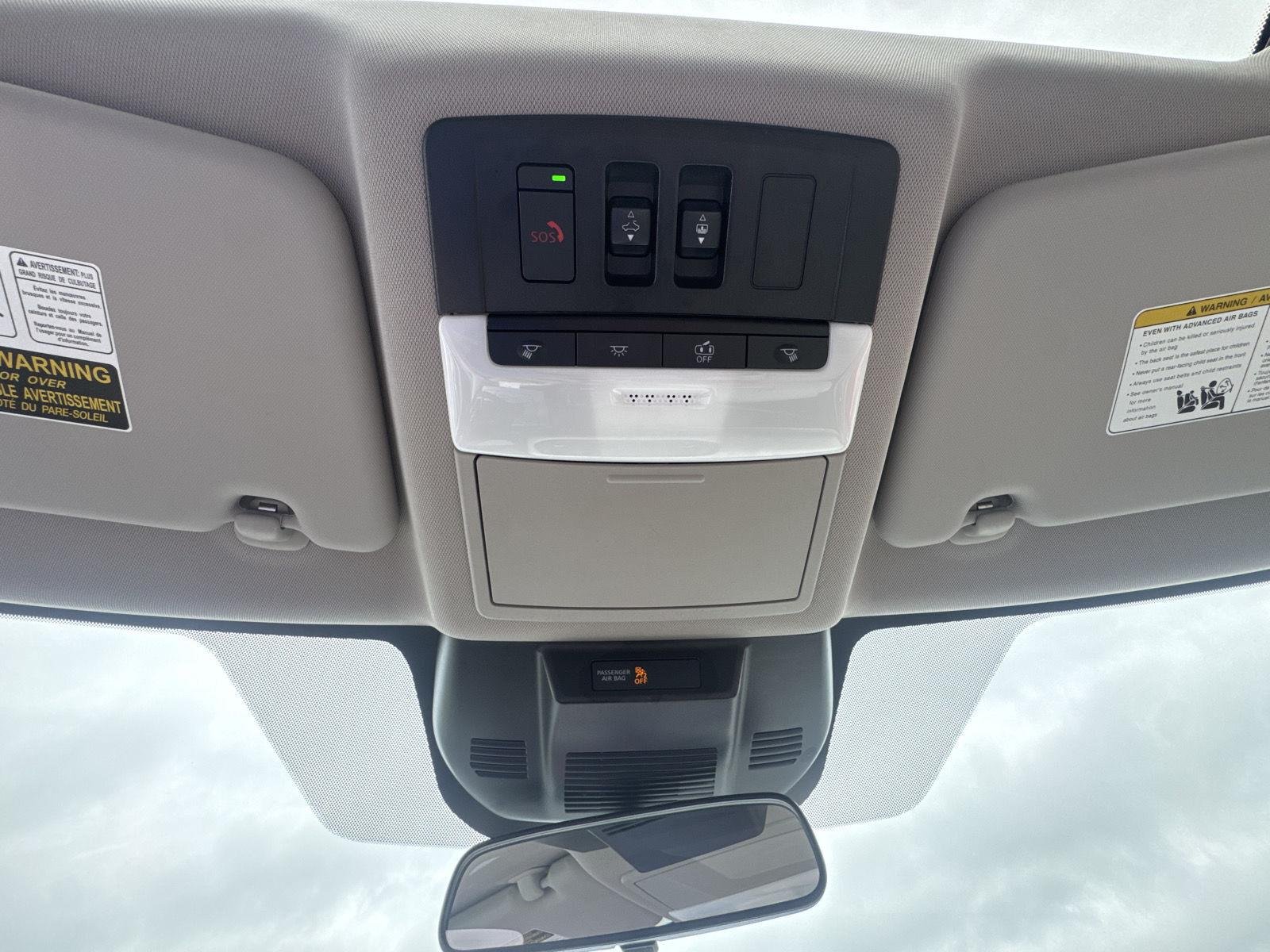 Used 2024 Everest White Pearl Nissan SV image 28