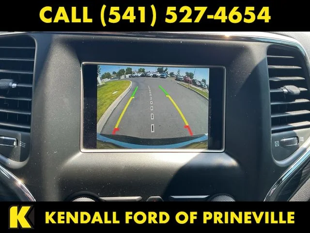 Used 2019 Bright White Clearcoat Jeep Laredo image 16