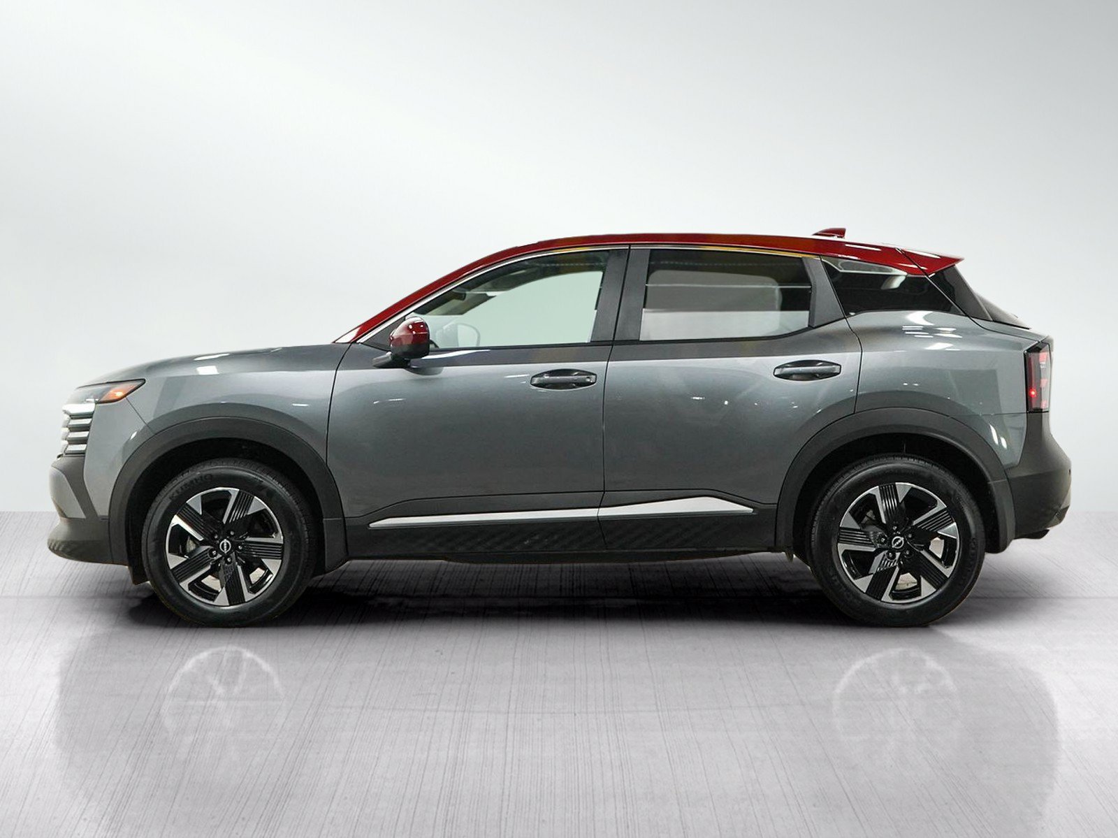 Used 2025 Nissan Kicks SV AWD with VIN 3N8AP6CBXSL316581 for sale in Minneapolis, Minnesota
