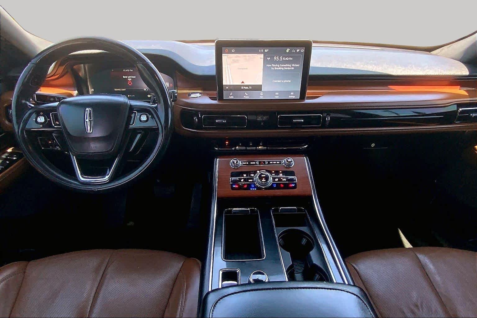Used 2022 Bronze Smoke Metallic Clearcoat Lincoln Reserve image 13