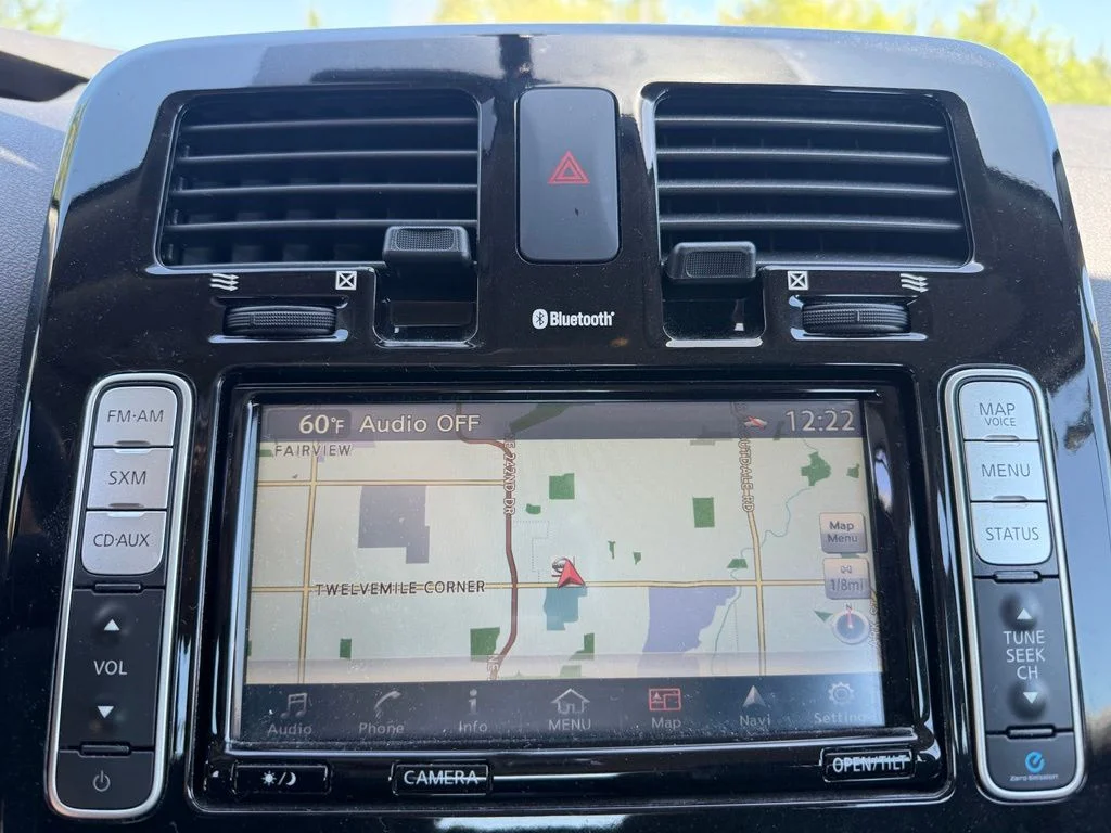 Used 2017 Brilliant Silver Nissan SV image 15