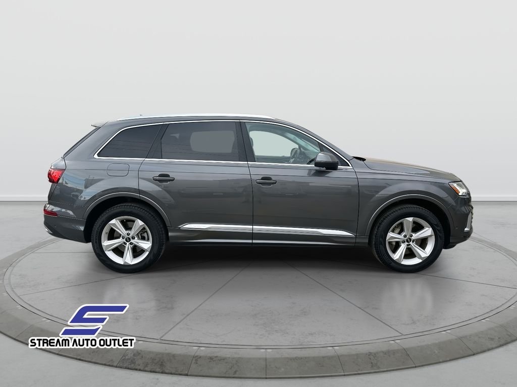 2024 Audi Q7 45 Premium Plus photo 2