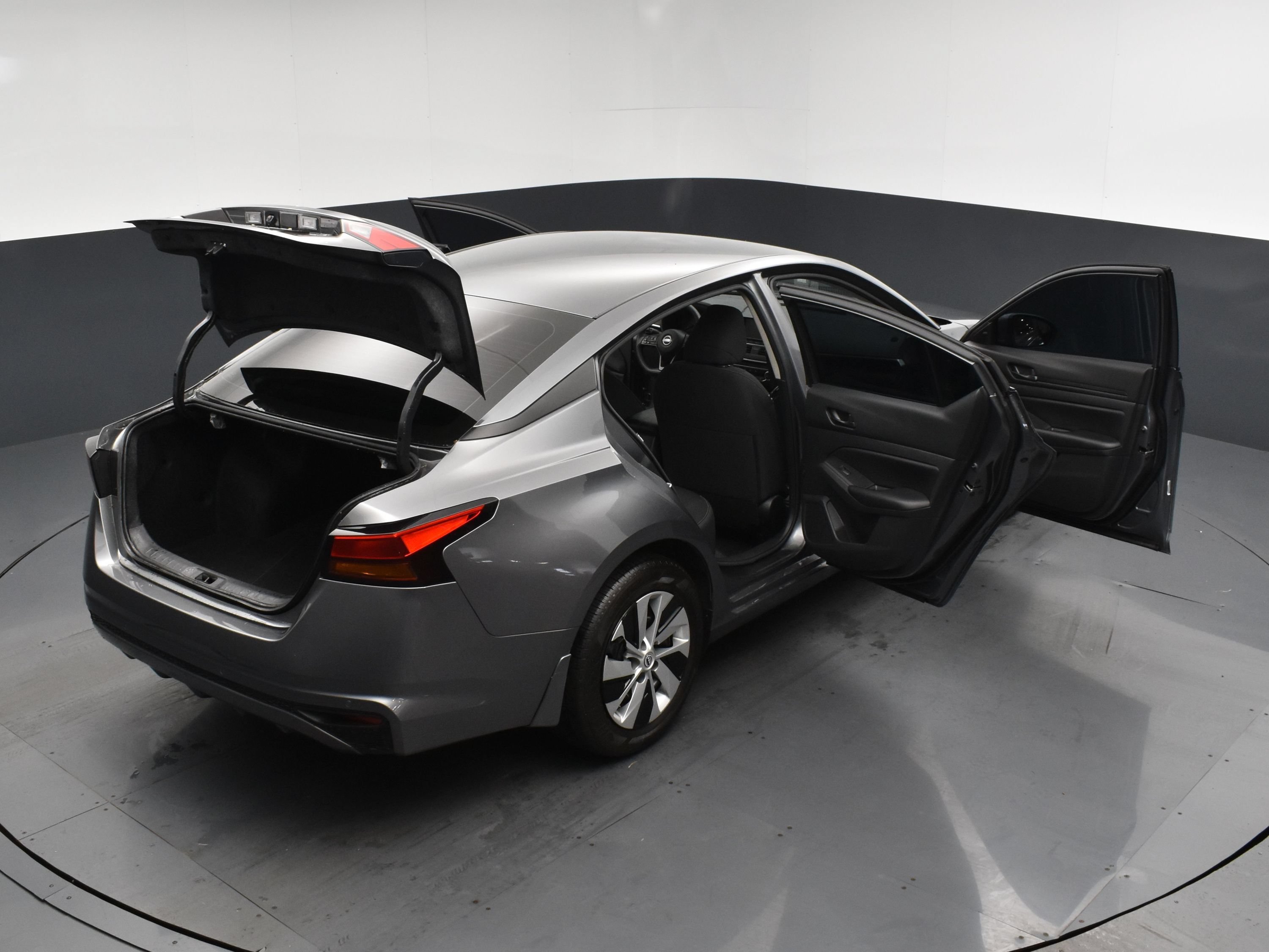 2024 Nissan Altima S - Photo 25