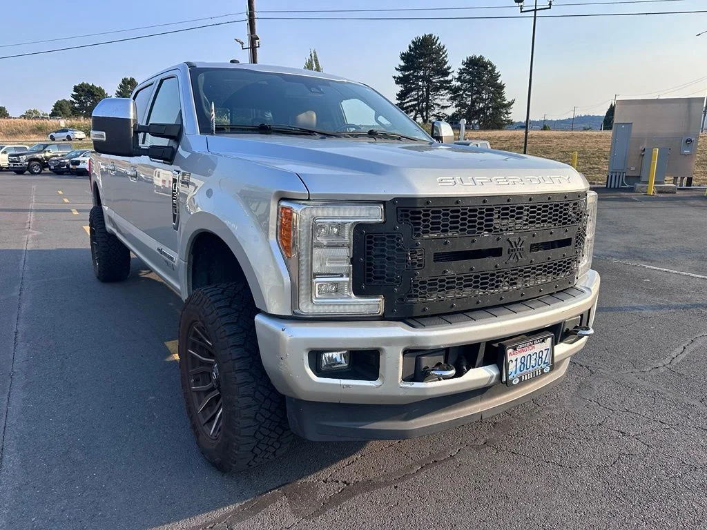 Used 2017 Silver Ford Platinum image 1