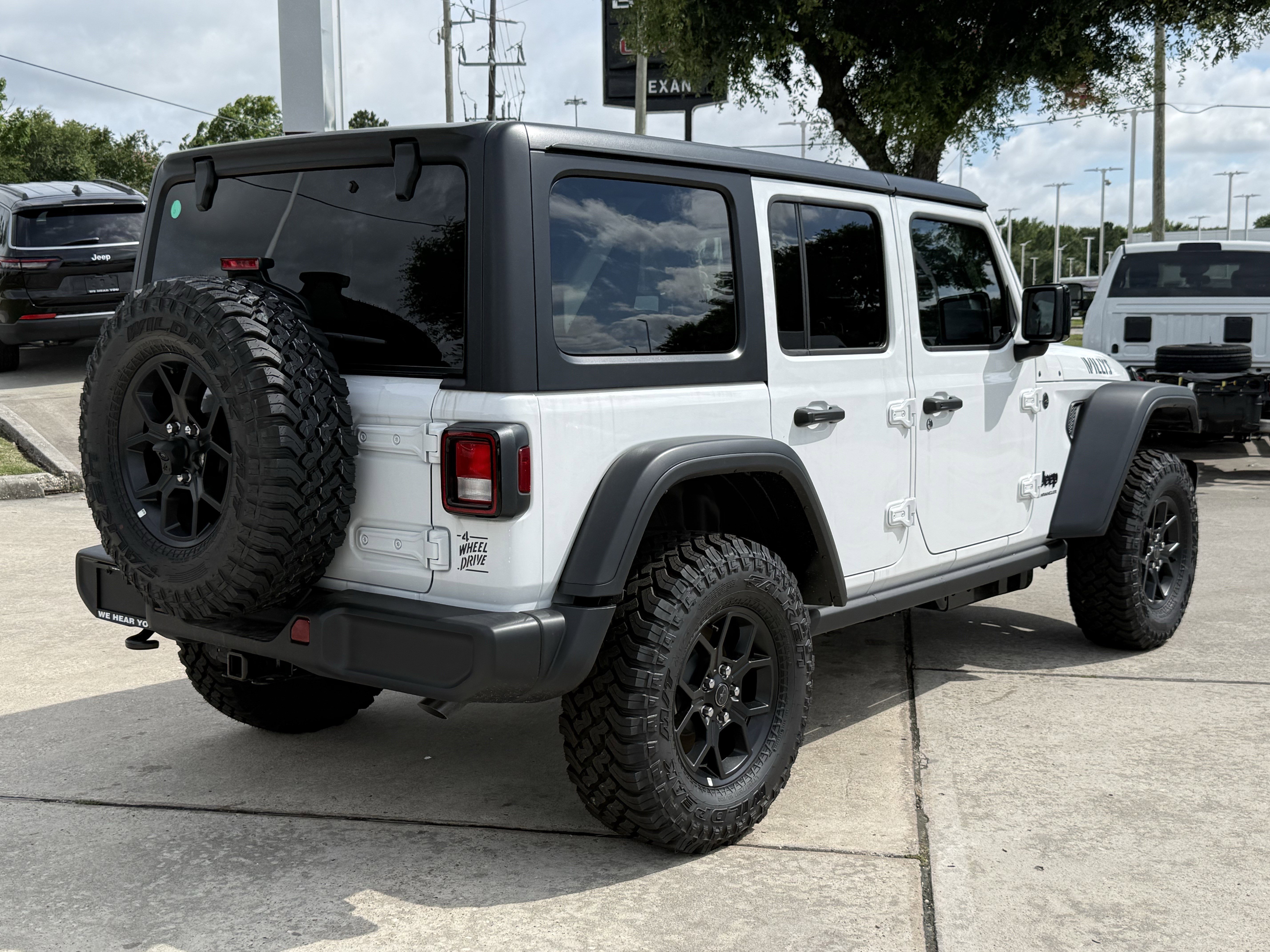 New 2026 Bright White Clear-Coat Exterior Paint Jeep Willys image 4