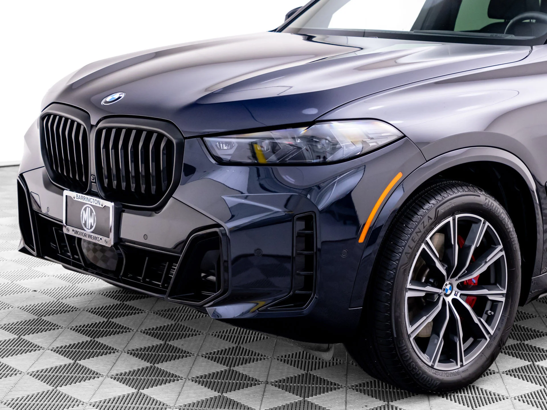 Used 2026 Black BMW xDrive40i image 36