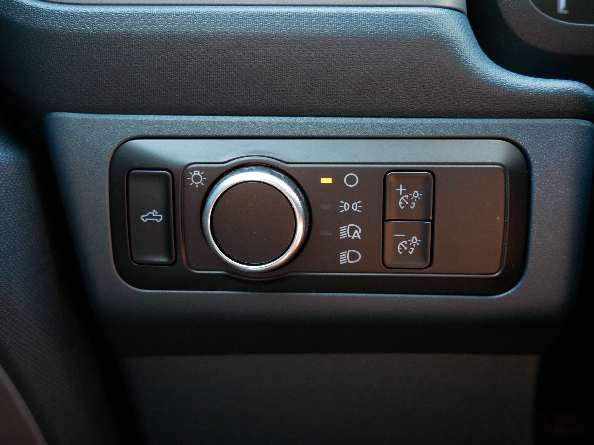 Used 2025 Gray Ford Lariat image 23