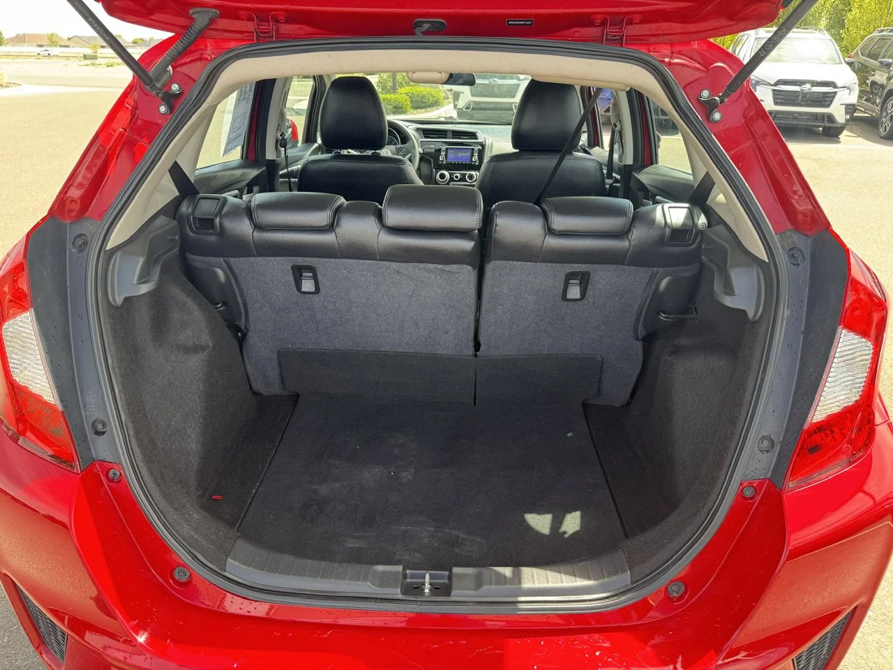 Used 2017 Red Honda LX image 39