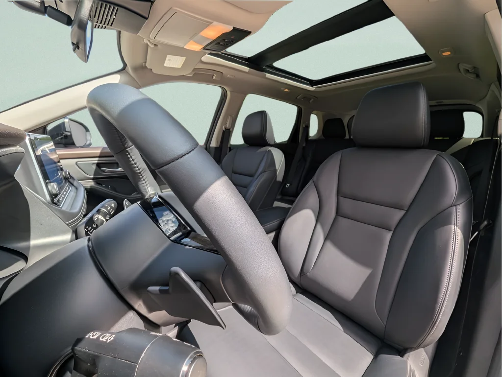 Certified Used 2023 White Nissan SV image 19