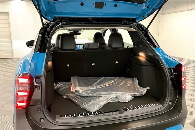 New 2025 Arctic Ice Blue Metallic/Super Black Nissan SR image 38