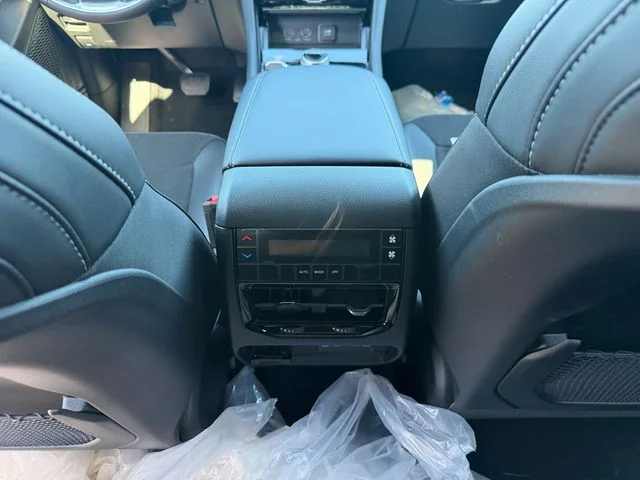 New 2026 Silver Zynith Exterior Paint Jeep Laredo image 26